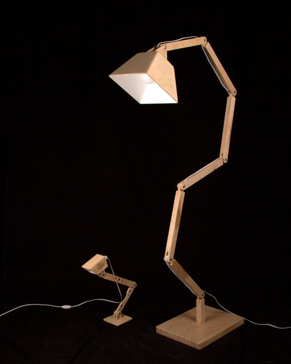 Wooden floor lamp DL022