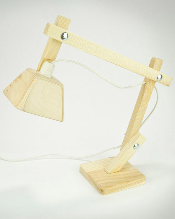 Desk lamp